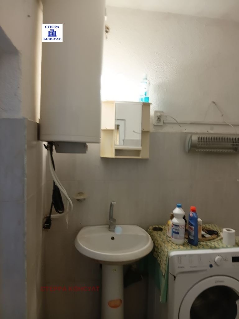 Продава КЪЩА, с. Долни Луковит, област Плевен, снимка 12 - Къщи - 55396619
