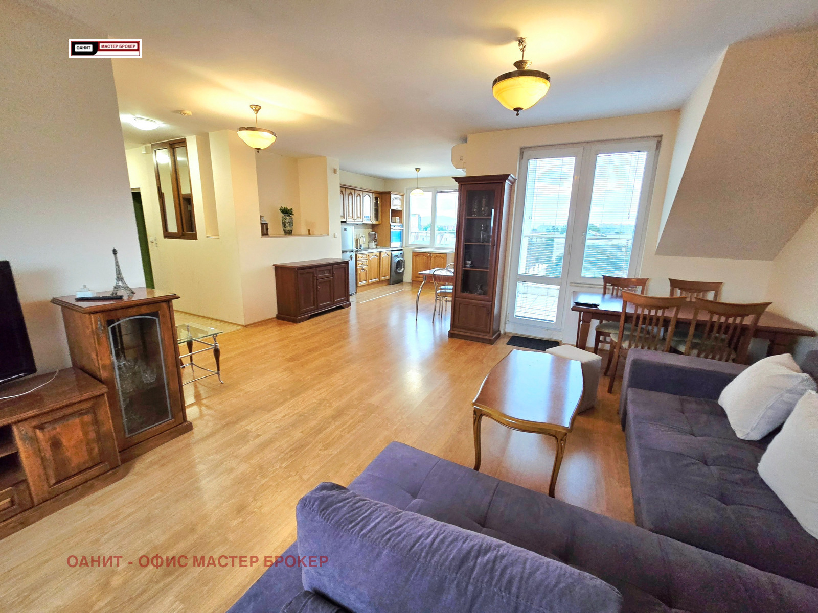 Продава 3-СТАЕН, гр. София, Център, снимка 2 - Апартаменти - 51253708