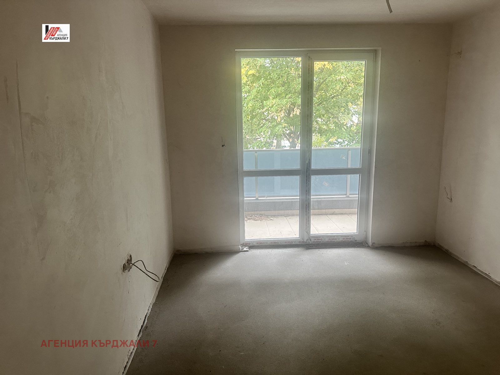 Продава 3-СТАЕН, гр. Кърджали, Център, снимка 2 - Апартаменти - 54447994