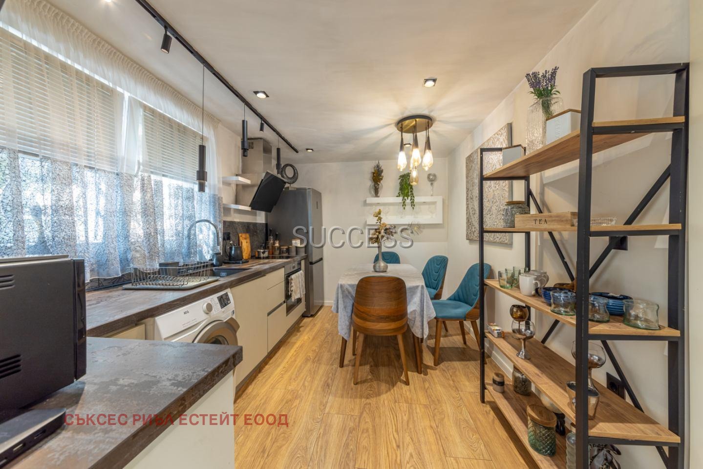 Продава КЪЩА, гр. Варна, Колхозен пазар