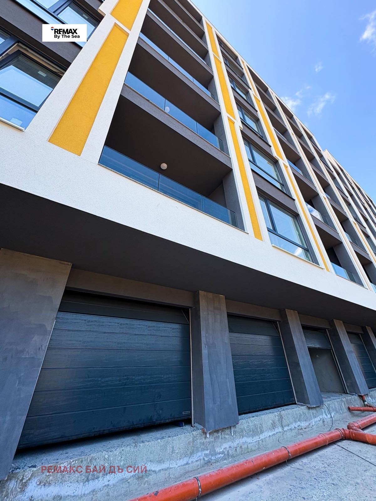 Продава ГАРАЖ, ПАРКОМЯСТО, гр. Варна, Аспарухово, снимка 3 - Гаражи и паркоместа - 53980569