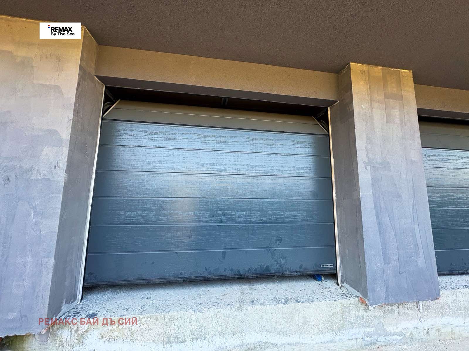 Продава ГАРАЖ, ПАРКОМЯСТО, гр. Варна, Аспарухово