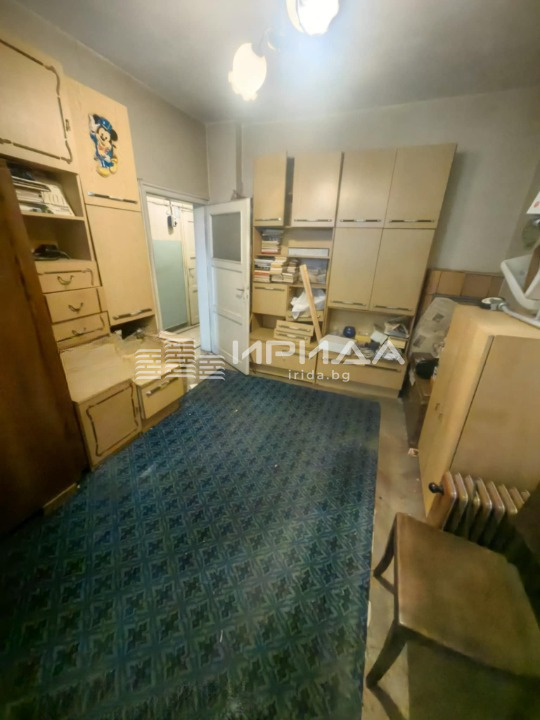 Продава 2-СТАЕН, гр. София, Център