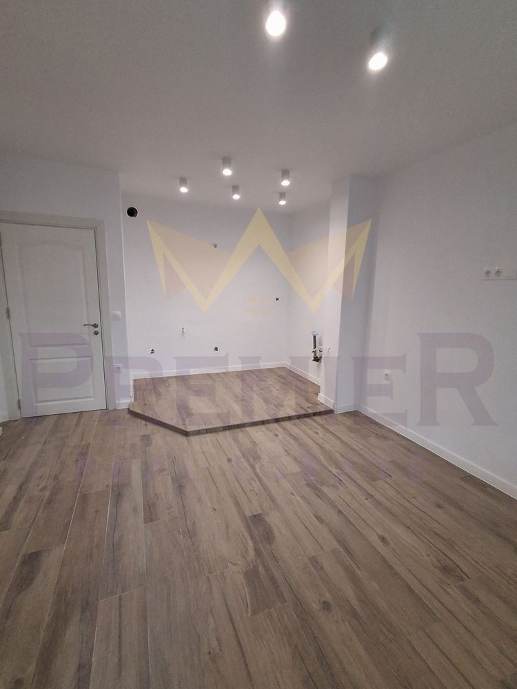 Продава 4-СТАЕН, гр. Варна, Лятно кино Тракия, снимка 5 - Апартаменти - 54127599