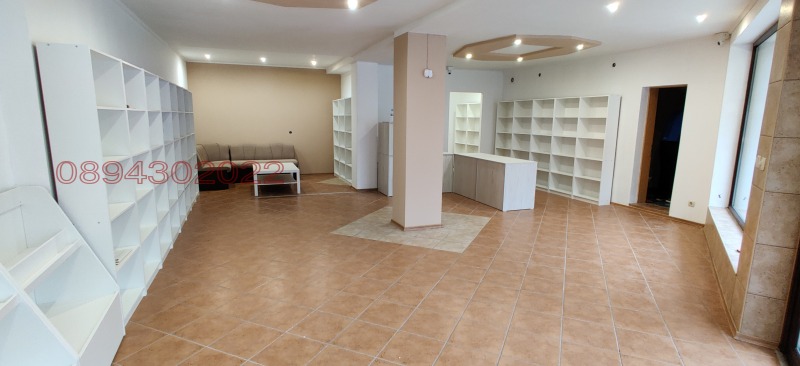 Продава МАГАЗИН, гр. Монтана, Широк център