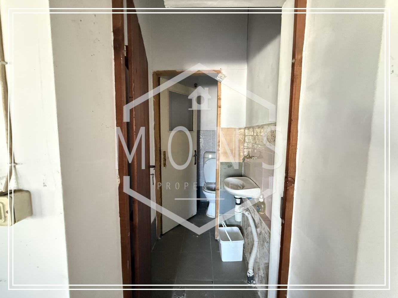 Продава МАГАЗИН, с. Камещица, област Габрово, снимка 6 - Магазини - 55024078