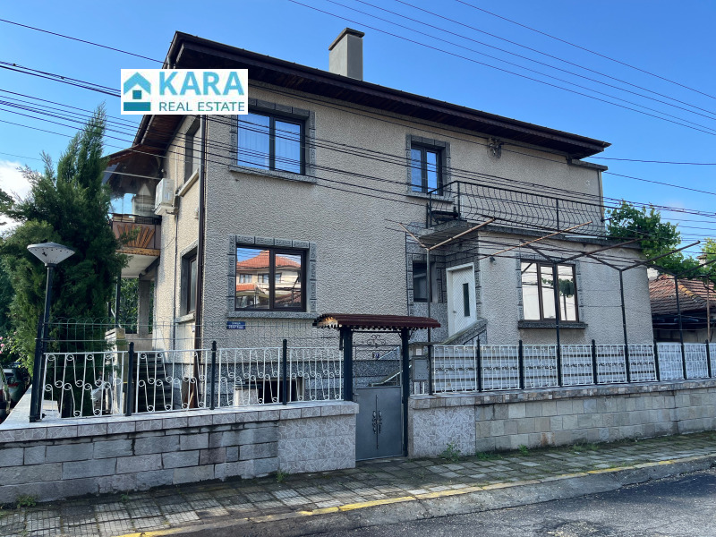 Продава КЪЩА в град Кърджали, Боровец - 261 кв.м / 220 000 € » 430 282.60 лв., КАРА НЕДВИЖИМИ ИМОТИ