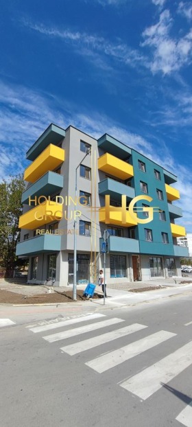 2 sypialnie Kajsiewa gradina, Warna