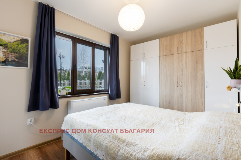 Продава КЪЩА, с. Хераково, област София област, снимка 12 - Къщи - 48012015