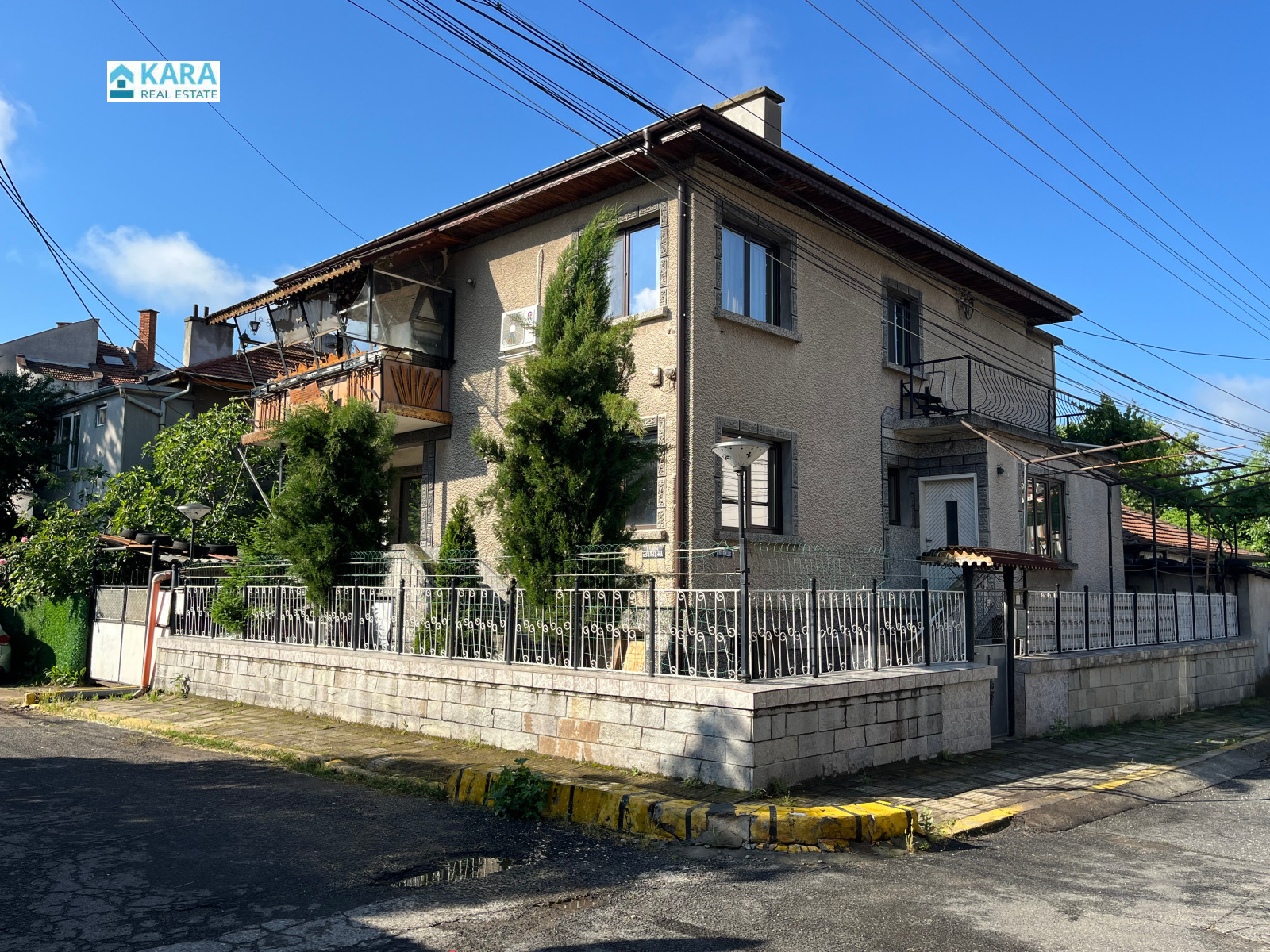 Продава КЪЩА, гр. Кърджали, Боровец, снимка 2 - Къщи - 51213178