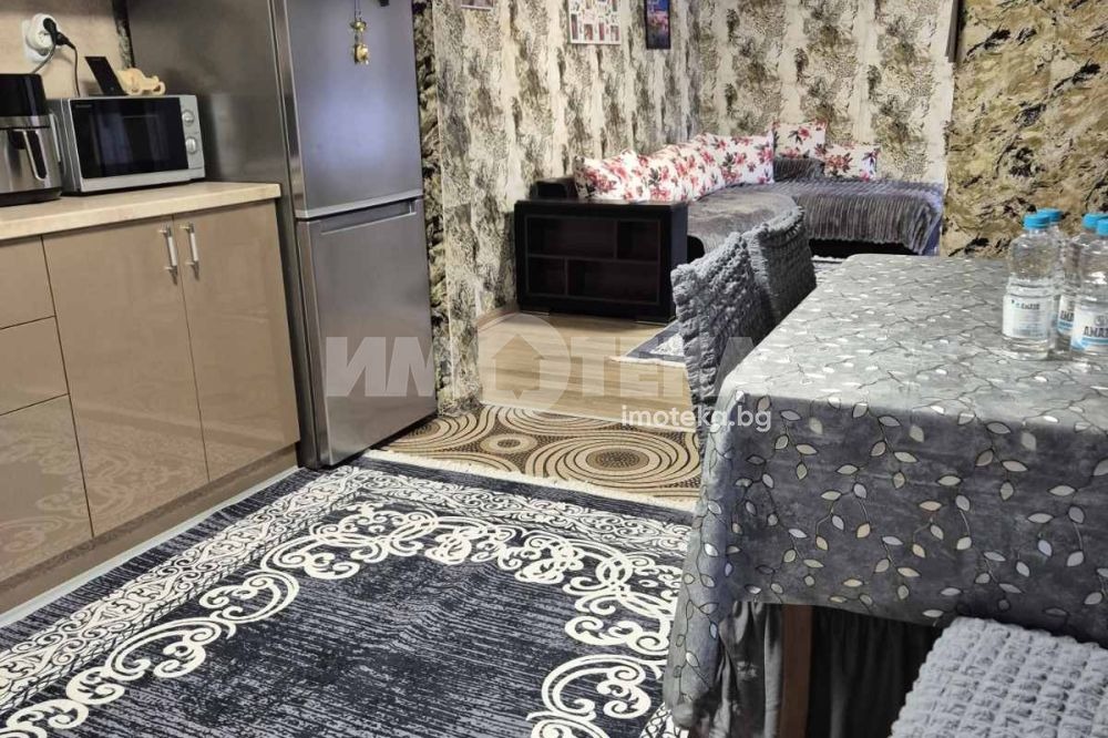 Продава КЪЩА, гр. Девня, област Варна, снимка 5 - Къщи - 54028216