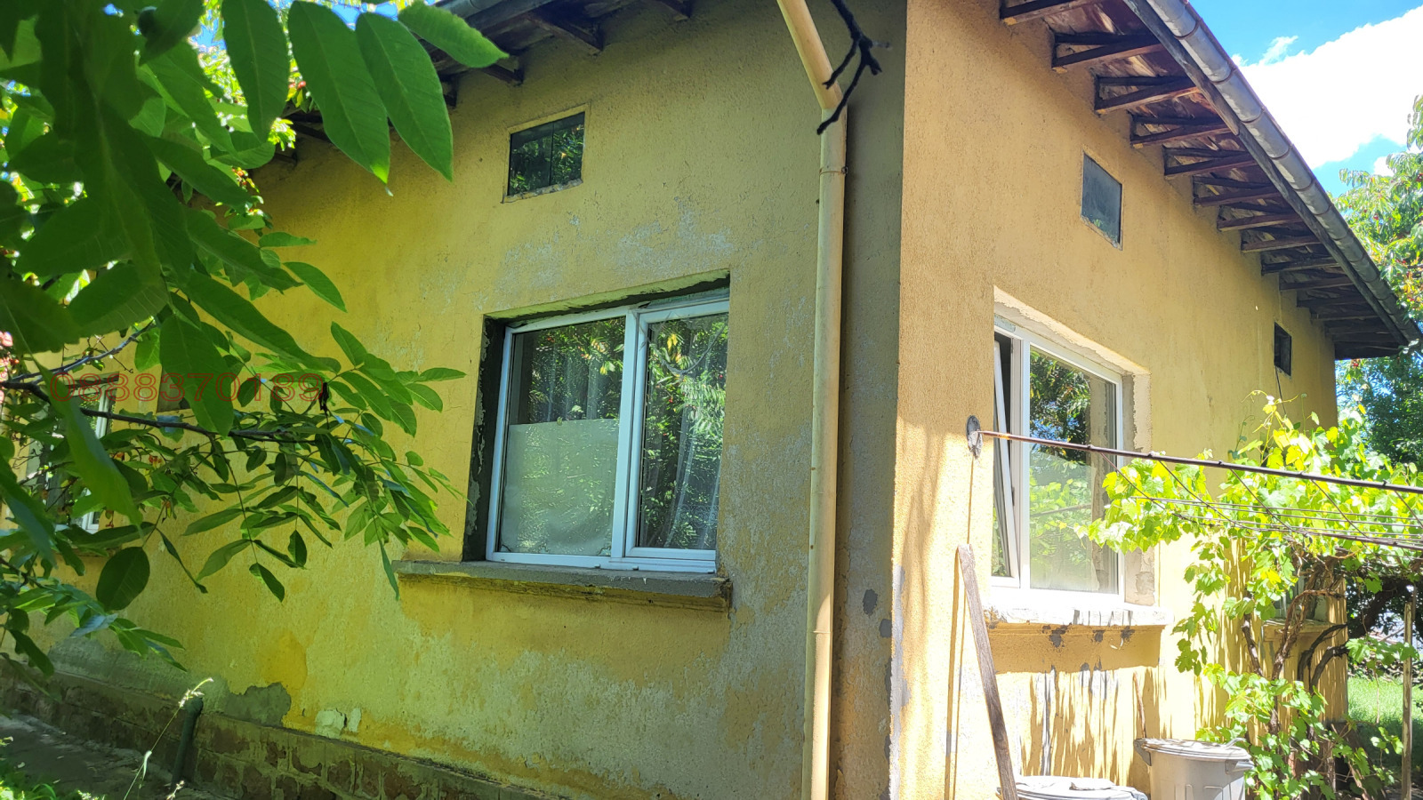 Продава КЪЩА, гр. София, с. Волуяк