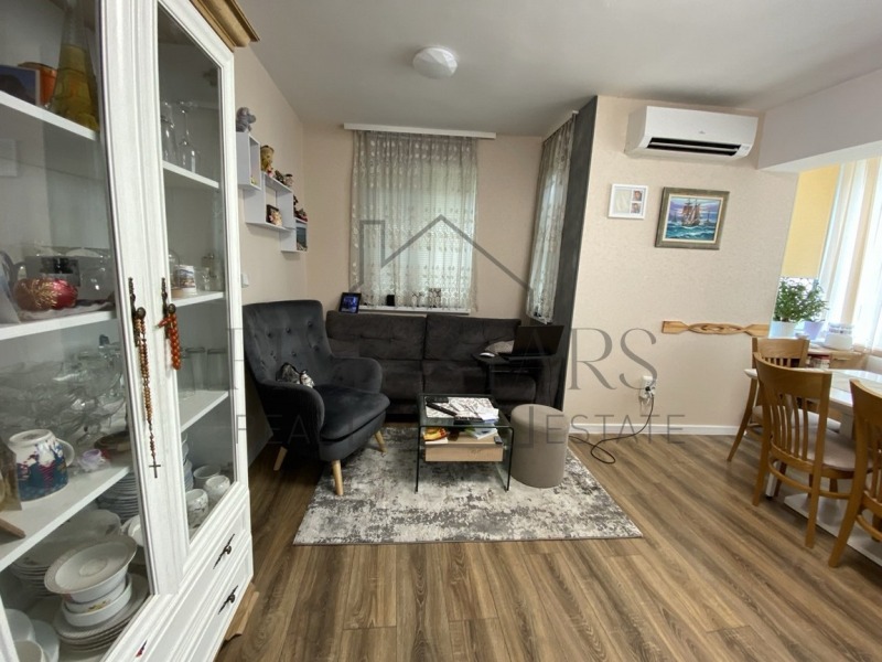 Na prodej  1 ložnice Varna , Ljatno kino Trakija , 85 m2 | 48497731 - obraz [8]