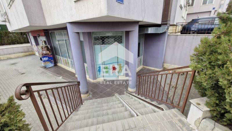 Eladó  Bár; Kávézó Varna , Vladislav Varnencsik 1 , 75 négyzetméter | 33005690 - kép [11]