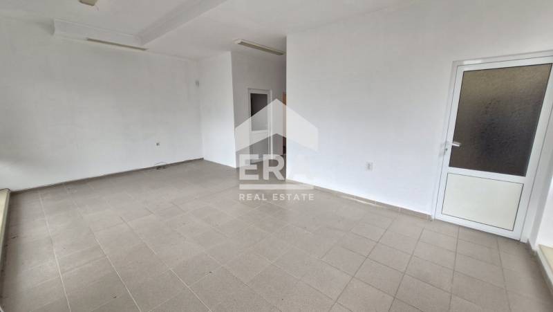 Eladó  Bár; Kávézó Varna , Vladislav Varnencsik 1 , 75 négyzetméter | 33005690 - kép [2]