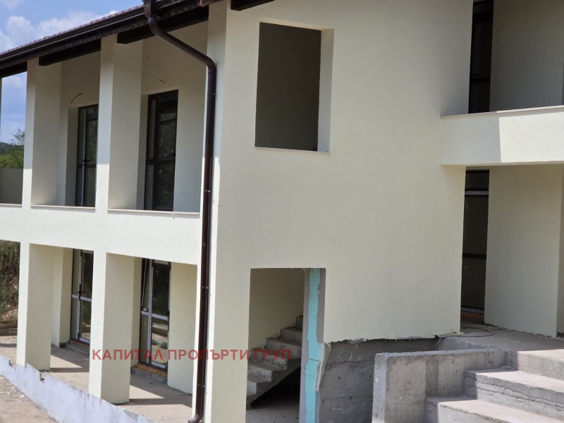 Продава ХОТЕЛ, с. Могилово, област Стара Загора, снимка 2 - Хотели - 52578817