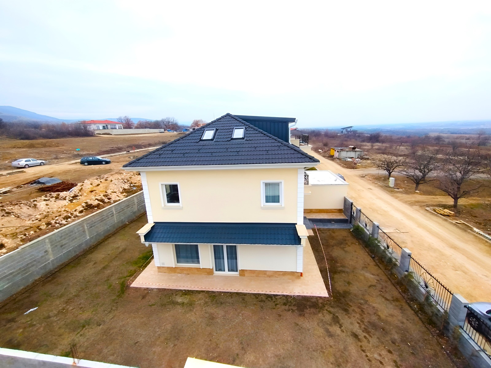 Продава КЪЩА, с. Белащица, област Пловдив, снимка 2 - Къщи - 53856886