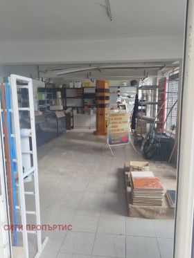 Myymälä Idealen tsentar, Blagoevgrad
