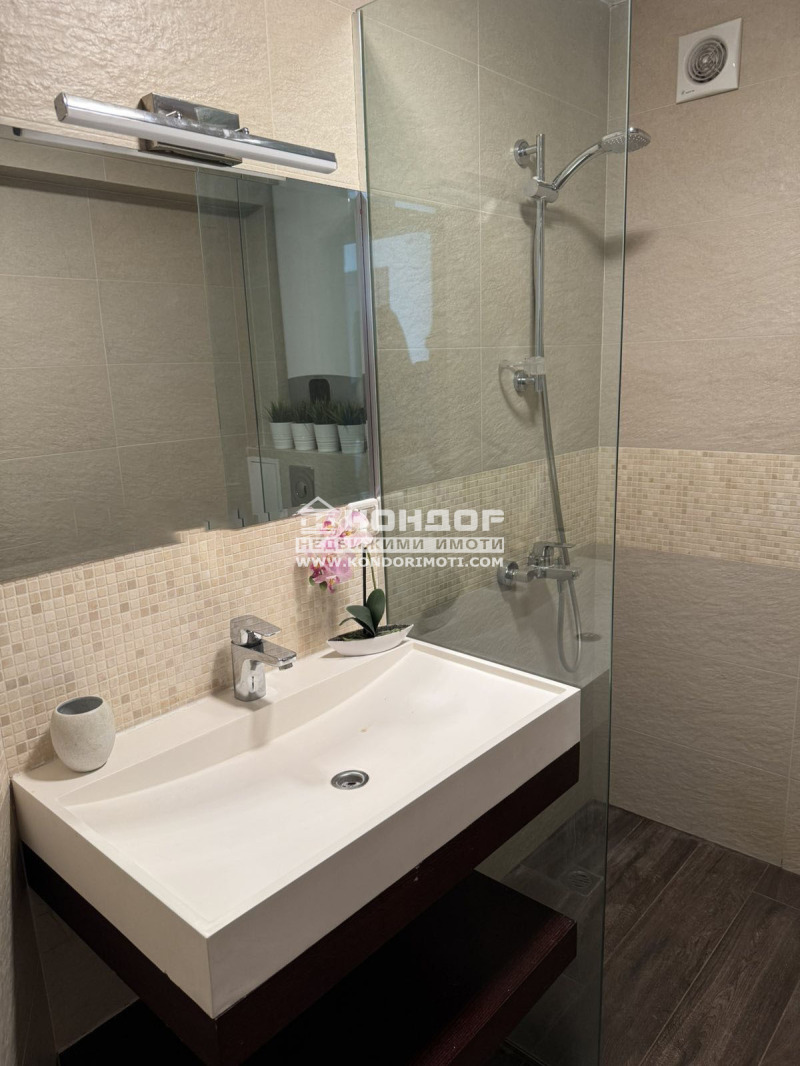 En venta  2 dormitorios Plovdiv , Vastanicheski , 96 metros cuadrados | 44686079 - imagen [12]