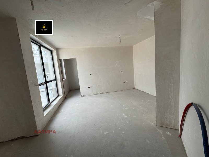 De vânzare  3 dormitoare Sofia , Poligona , 280 mp | 31838349 - imagine [6]