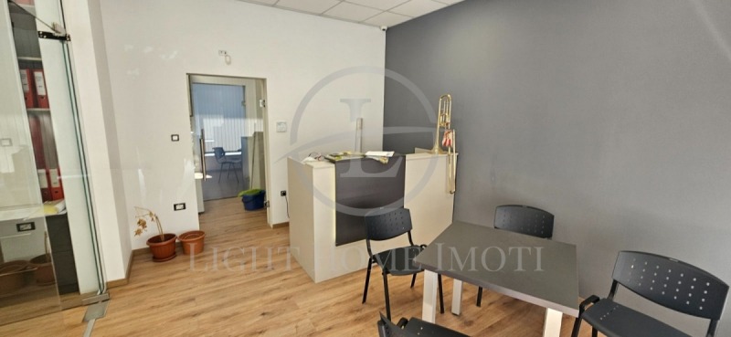 Te koop  Kantoor Plovdiv , Juzjen , 96 m² | 18690275