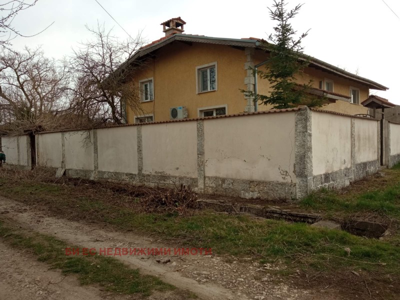 In vendita  Casa regione Dobrič , Tsarichino , 200 mq | 76685675