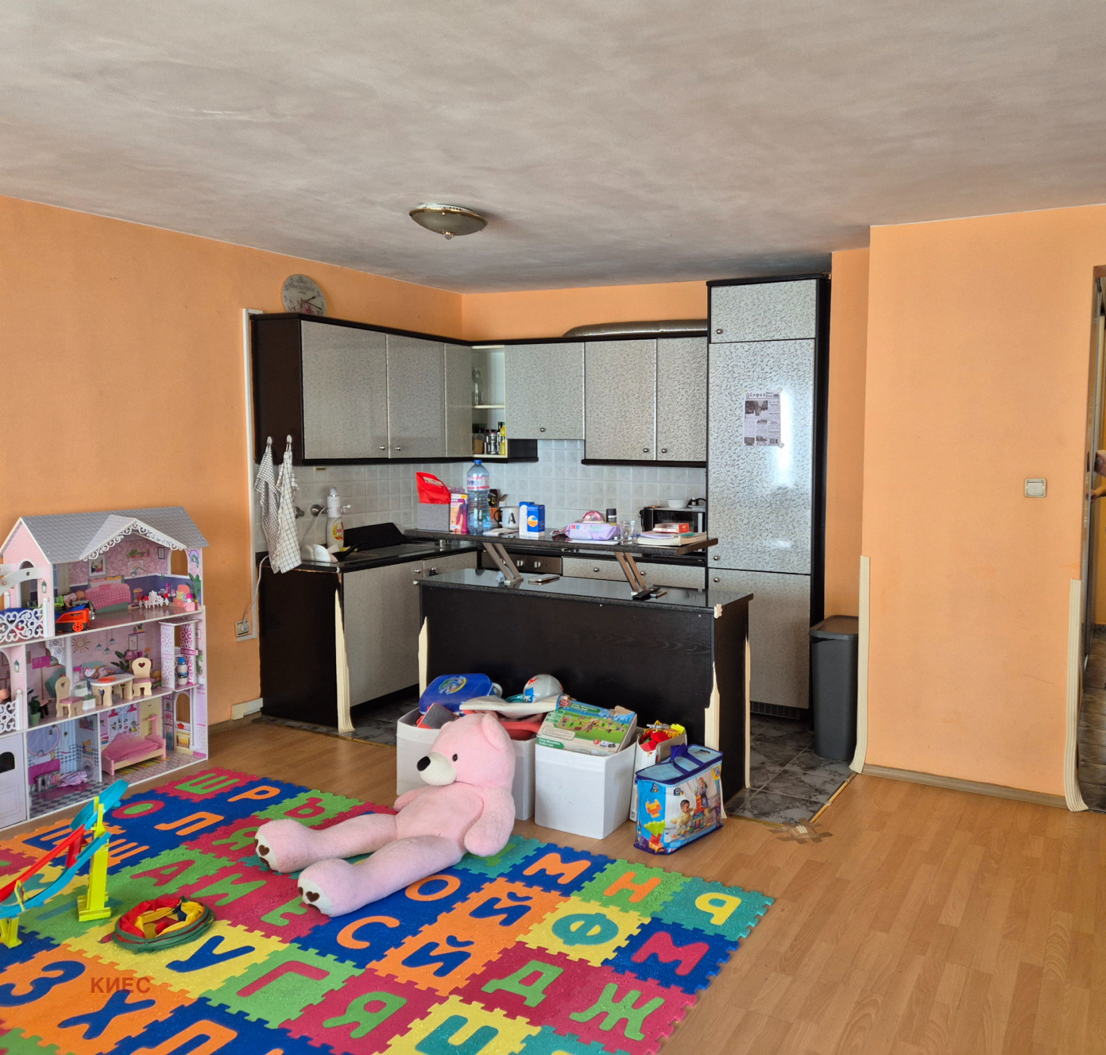 Продава 3-СТАЕН, гр. София, Център, снимка 2 - Апартаменти - 54030890