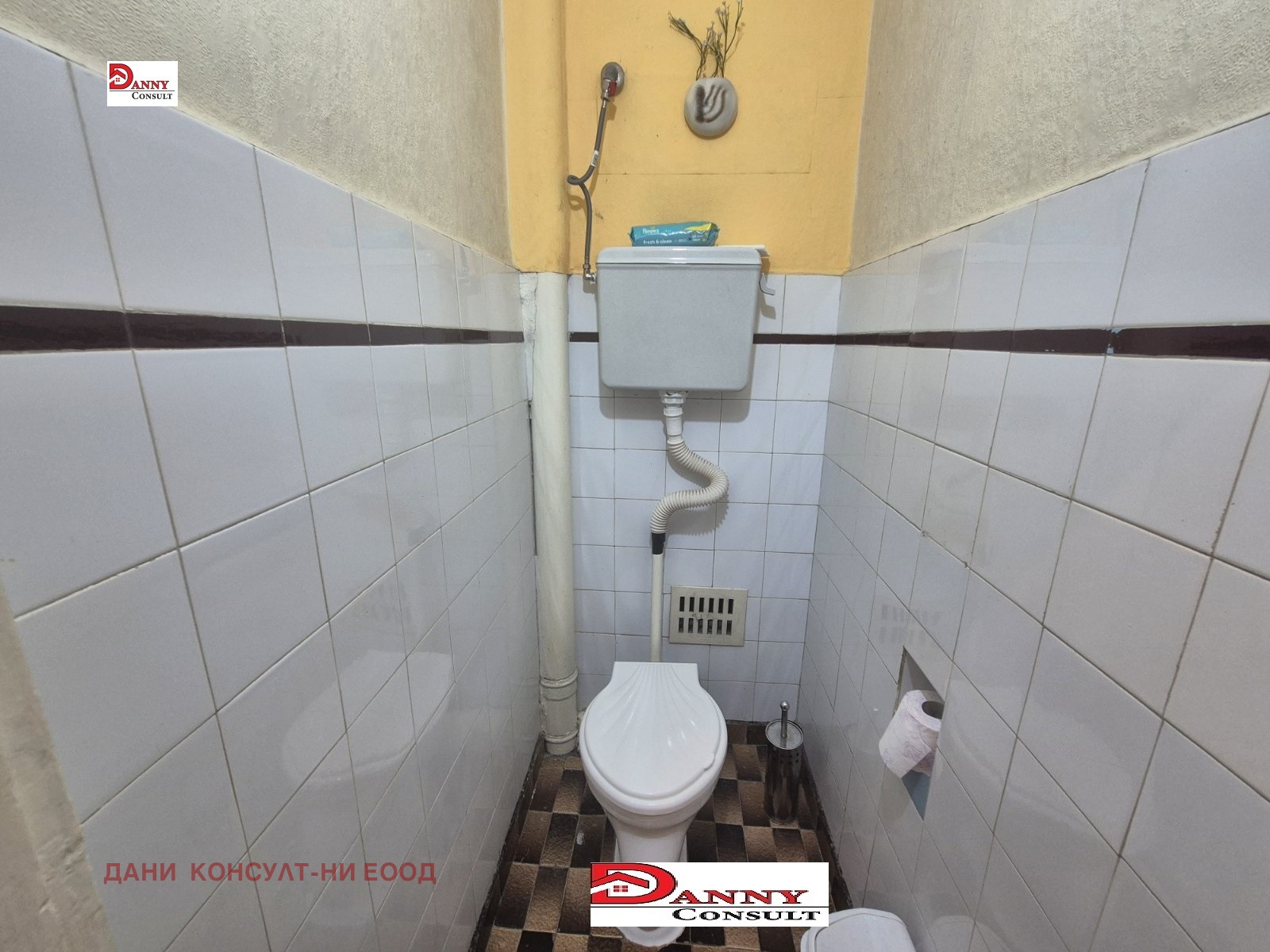 Продава МНОГОСТАЕН, гр. Велико Търново, Център, снимка 16 - Апартаменти - 56165362