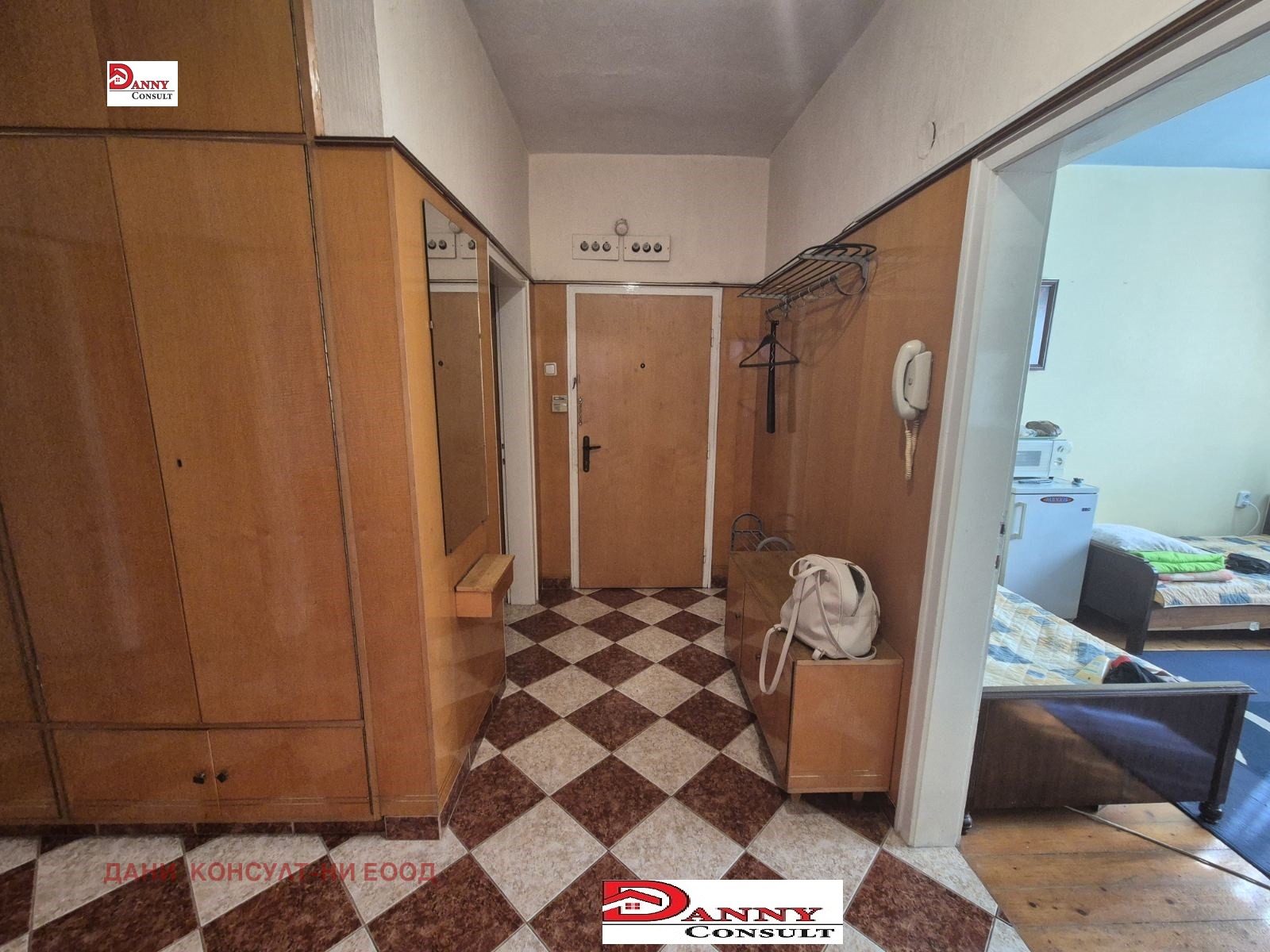 Продава МНОГОСТАЕН, гр. Велико Търново, Център, снимка 11 - Апартаменти - 56165362