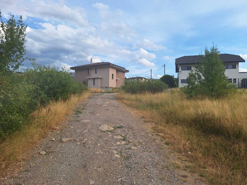 Продава ПАРЦЕЛ в град София, Горна баня - 8443 кв.м / 844 300 € » 1 651 307.27 лв., МЕЧТАНИЯТ ДОМ