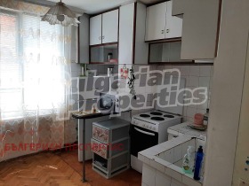 2 спаваће собе Колју Фичето, Велико Тарново