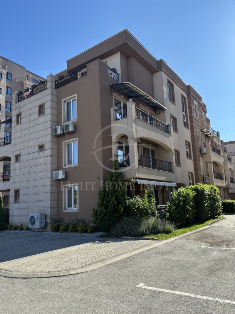 En venta  1 dormitorio Plovdiv , Jristo Smirnenski , 79 metros cuadrados | 71117608 - imagen [16]