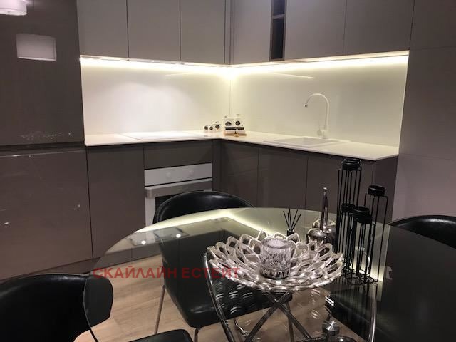 Продава 2-СТАЕН, гр. София, Зона Б-18