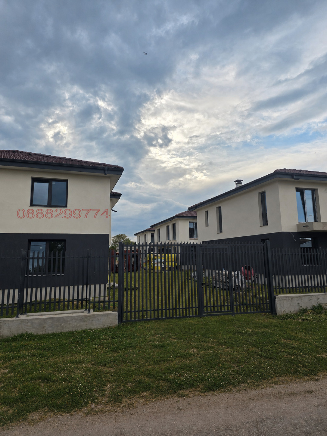 Продава КЪЩА, гр. София, с. Горни Богров, снимка 3 - Къщи - 54496234