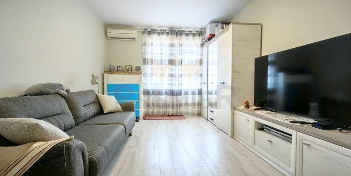 Продава  4-стаен, град Варна, Бриз •  330 000 EUR • ID 80987756 — holmes.bg - [1] 