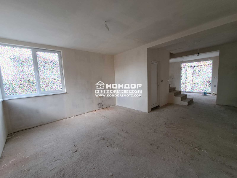 Продава  Къща, област Пловдив, с. Първенец •  155 000 EUR • ID 83498016 — holmes.bg - [1] 