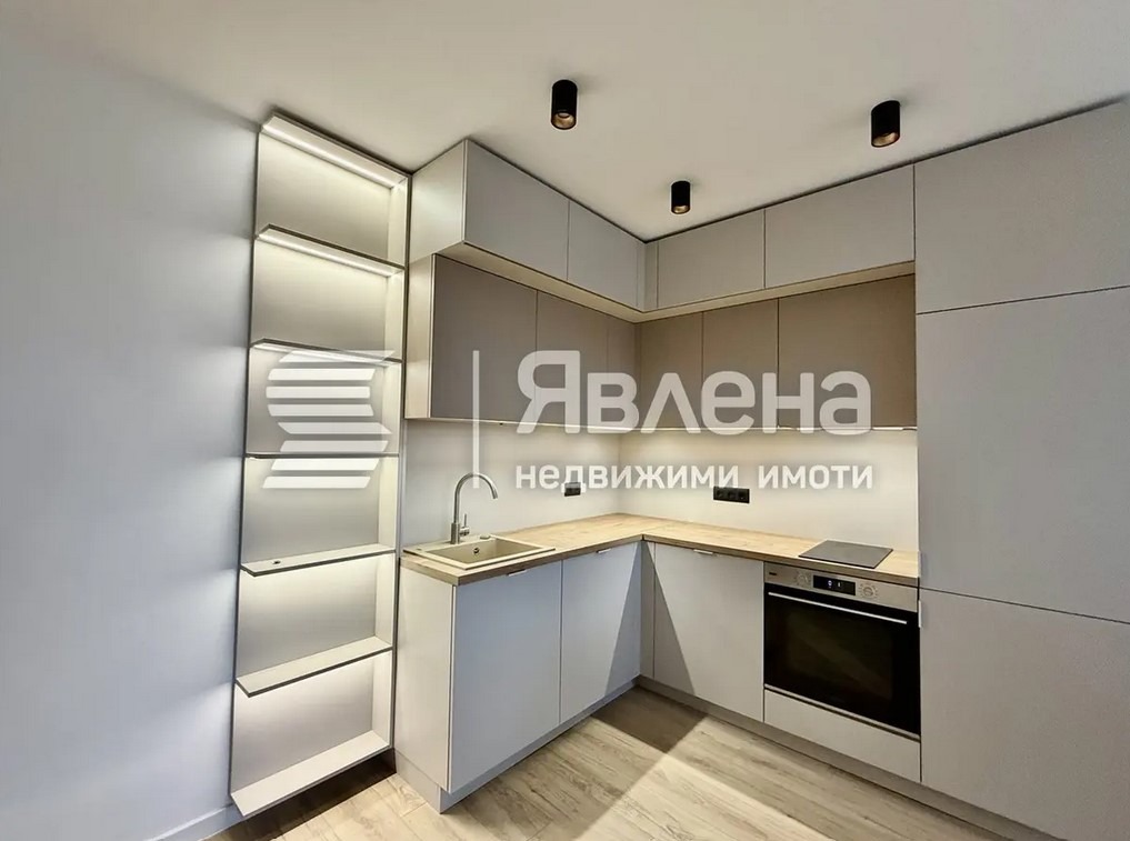 Продава 3-СТАЕН, гр. София, Изток, снимка 3 - Апартаменти - 54037731
