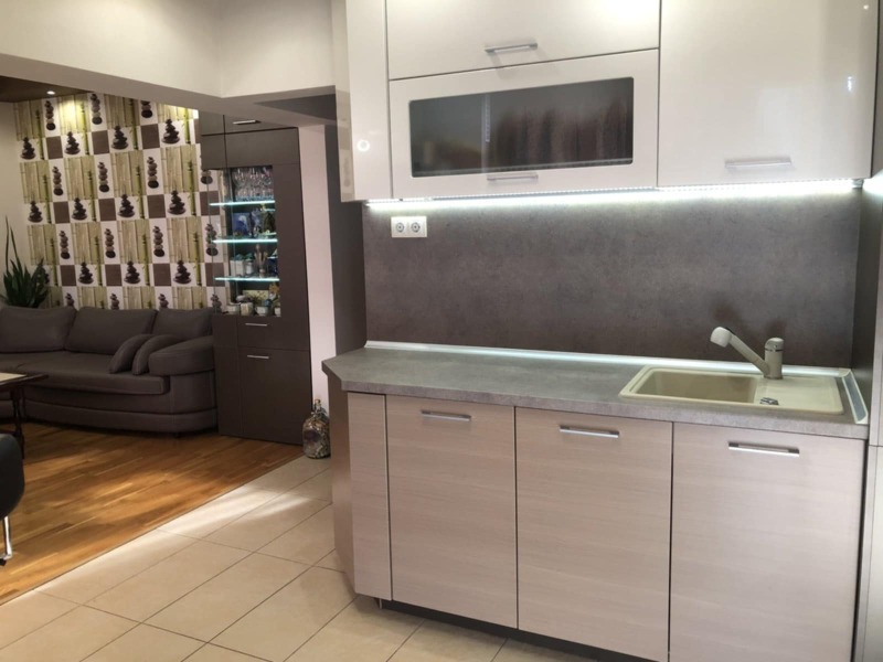 Продава  3-стаен град Плевен , Широк център , 105 кв.м | 27488944 - изображение [4]