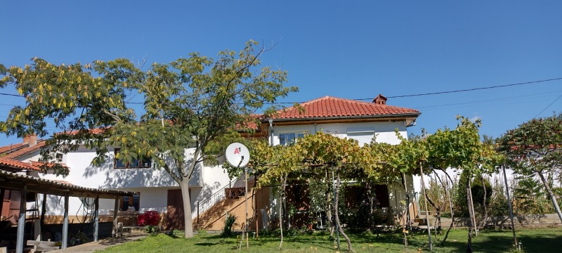 In vendita  Casa regione Plovdiv , Chehlare , 80 mq | 62410126