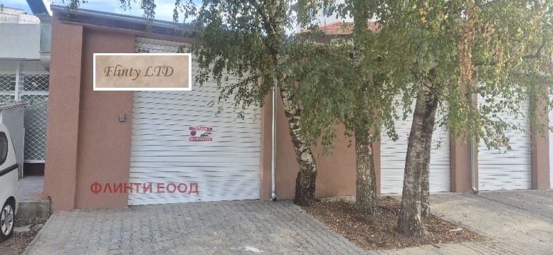 Продава  Гараж град Велико Търново , Бузлуджа , 26 кв.м | 52934752 - изображение [2]