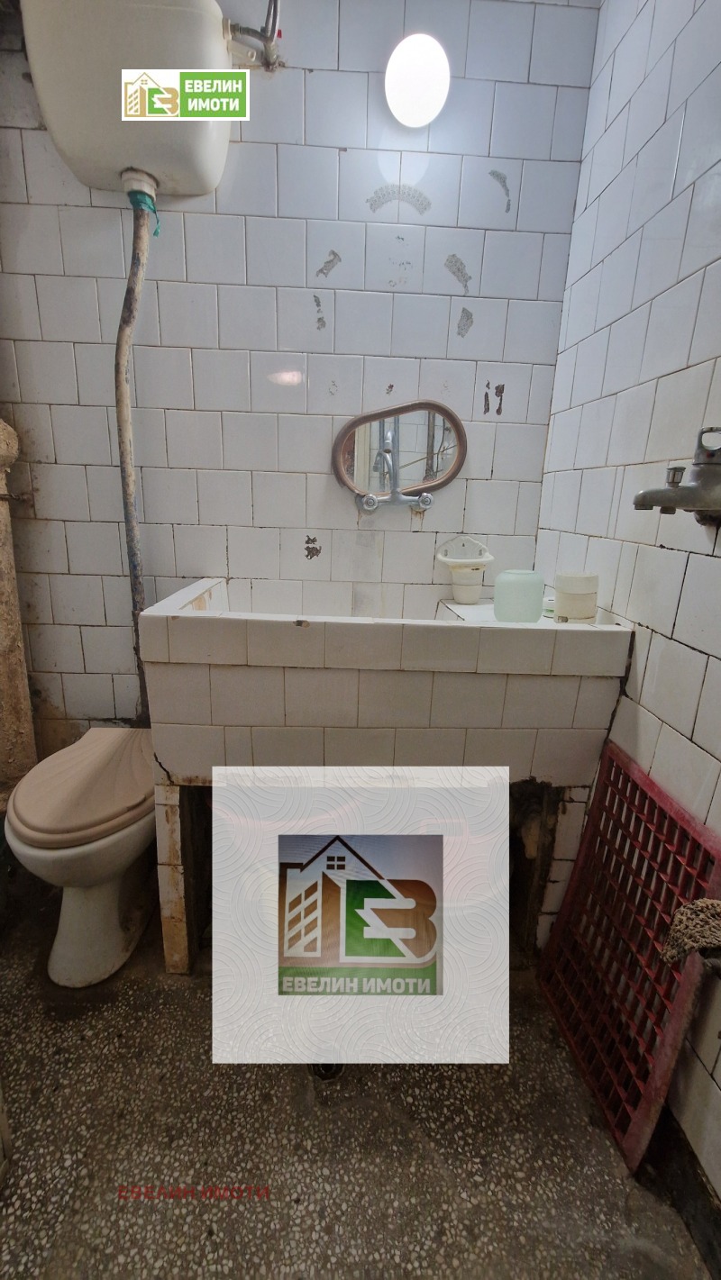 Продава 2-СТАЕН, гр. Русе, Възраждане, снимка 5 - Апартаменти - 52535667