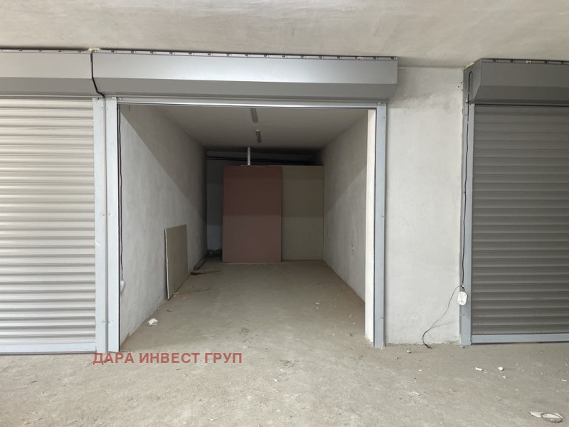 Продава  Гараж, паркомясто, град Шумен, Център • 44 000 лв. • ID 63317484 — holmes.bg - [1] 