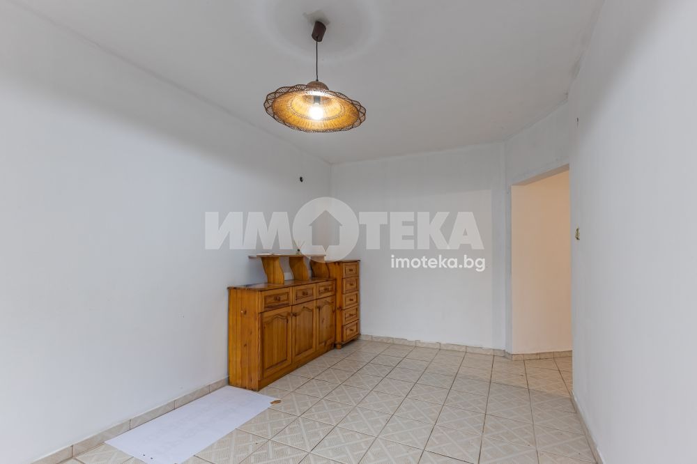 Продава 3-СТАЕН, гр. Варна, Окръжна болница-Генерали, снимка 4 - Апартаменти - 53604356