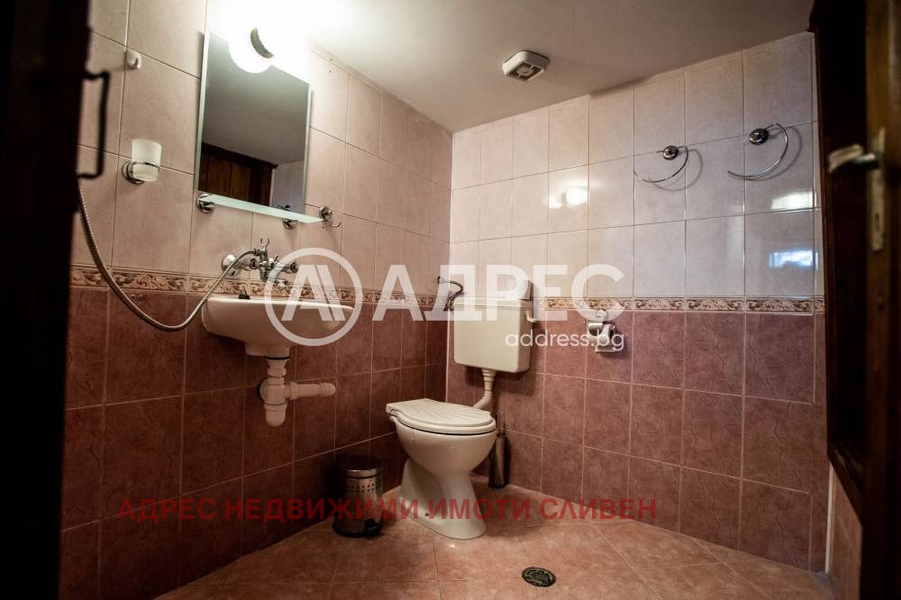 Продава КЪЩА, с. Жеравна, област Сливен, снимка 11 - Къщи - 56414047