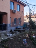 Продава КЪЩА, гр. Шумен, Център, снимка 2
