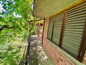 House Suhindol, region Veliko Tarnovo 9