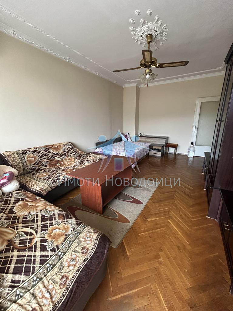 In vendita  1 camera da letto Shumen , Matematicheska gimnaziia , 60 mq | 35912771