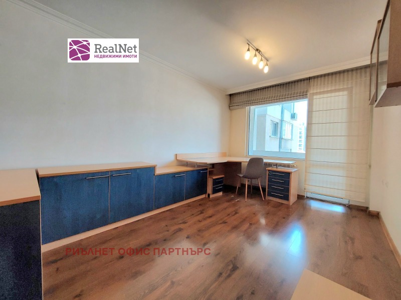 Продава 4-СТАЕН, гр. София, Студентски град, снимка 15 - Апартаменти - 52515950