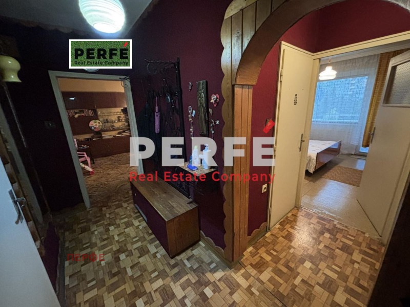 Продава МНОГОСТАЕН, гр. Бургас, Славейков, снимка 12 - Апартаменти - 52846206