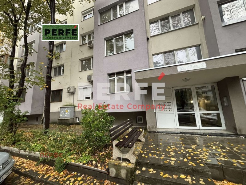 Продава МНОГОСТАЕН, гр. Бургас, Славейков, снимка 16 - Апартаменти - 52846206